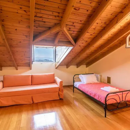 Victoria 펜션 Corfu (city)